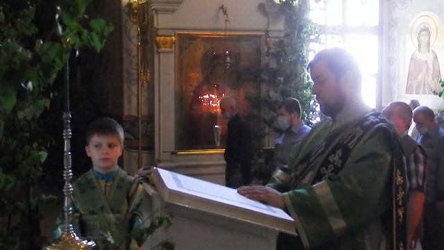 День Святой Троицы. Евангелие и сугубая ектения. Диакон Василий Олещеук смотреть онлайн