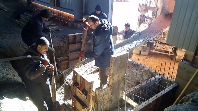 устройство доков склада под  уравнительные платформы