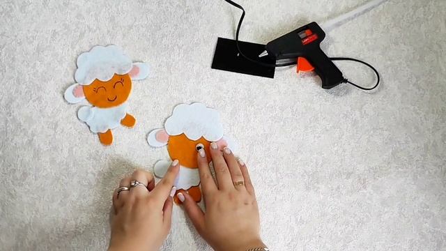 Игрушка из фетра / Как сделать плоскую игрушку из фетра? смотреть онлайн