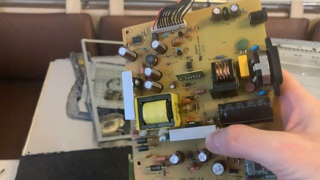 Разбор двух ЖК мониторов Dell и ViewSonic: кто богаче на металлы и радиодетали смотреть онлайн