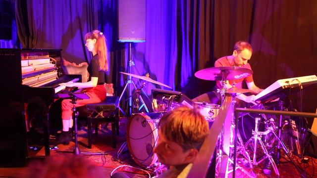 Fragment of 'Sfeertje', live @ De Loge, Gent смотреть онлайн
