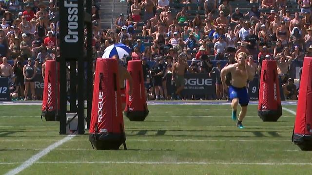 Mathew Fraser Turns on the Afterburners in Suicide Sprint at the 2016 Games смотреть онлайн