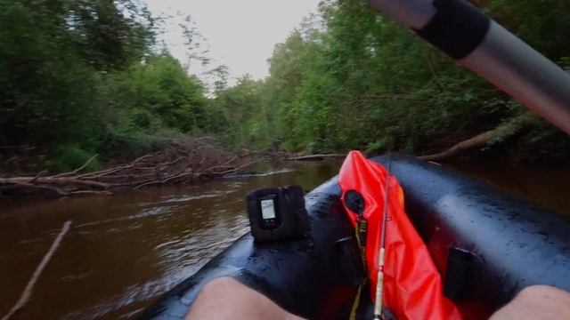 Вечерний сплав по красивой речке и ЙАЗЬ :) смотреть онлайн