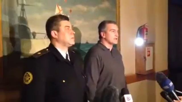 А глаза то опущены... Командующий ВМС Украины БЕРЕЗОВСКИЙ НАРУШИЛ ПРИСЯГУ смотреть онлайн