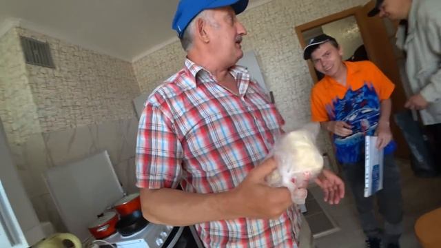 Требуй деньги у Кукловода/сколько зарабатывает Гиги и Хоботистка/С Полторашки требуют 3000$ смотреть онлайн