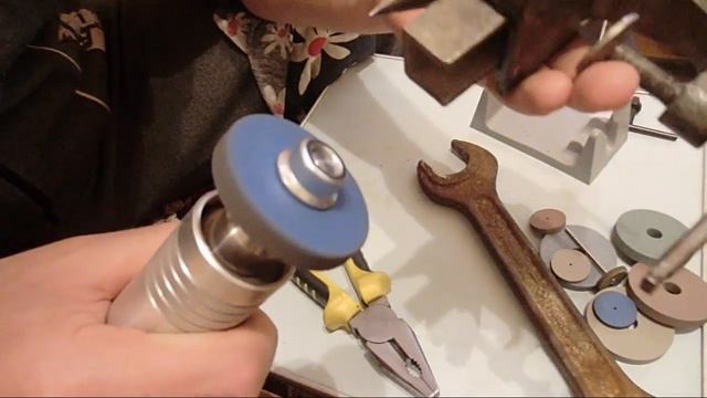 Бормашина "Профиль" Б-02 и "Ярдиски" шлифовальные, эластичные. смотреть онлайн