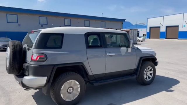Новый 2021 TOYOTA FJ CRUISER от компании Мега Авто смотреть онлайн