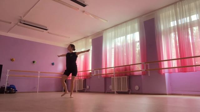 Современный танец Grand battment jete смотреть онлайн