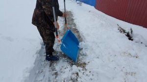 Скрепер для уборки снега GARDENA. Проверка в реальной жизни.