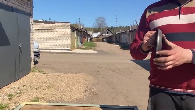 Быстрая и эффективная очистка чугунной сковороды. Мы TUT жывем. смотреть онлайн