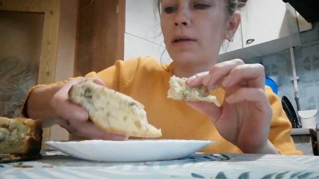 Мой первый рыбный пирог, очень вкусный. смотреть онлайн