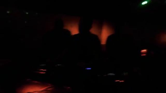 Yvel & Tristan LIVE Sass Music Club Wien 30.11.2012. part 1. смотреть онлайн