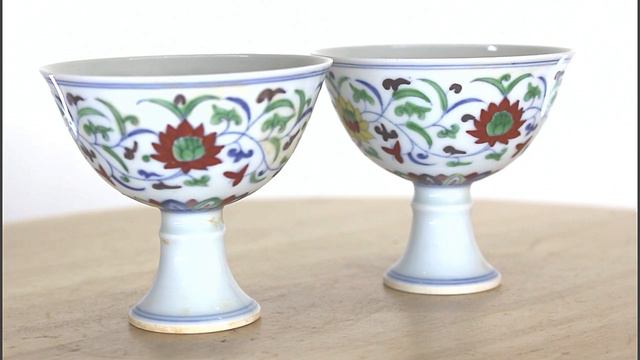 Rare Imperial Pair of Chenghua Period Doucai Interlocking Spray Lotus Flowers Stem Cups смотреть онлайн