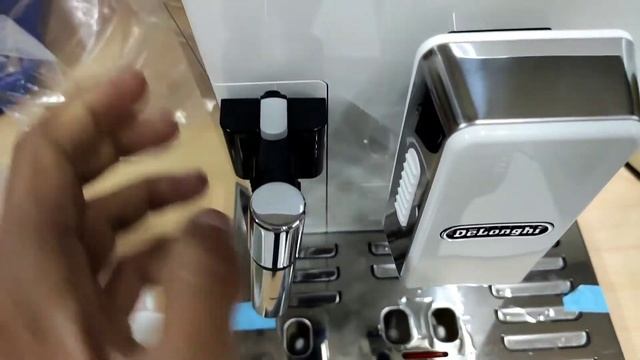 Delonghi Eletta Cappuccino Top Review and Testing смотреть онлайн
