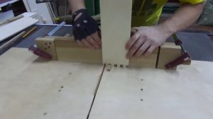 Изготовление ящичного соединения на прямой шип.