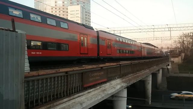 ЭШ2-025 Аэроэкспресс На станции Кунцевская смотреть онлайн