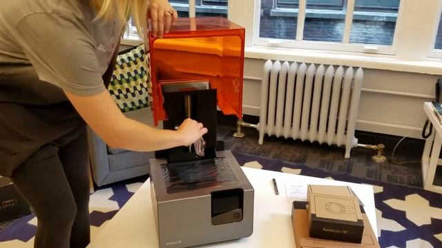 Form 2 Desktop SLA Printer Unboxing - Formlabs смотреть онлайн