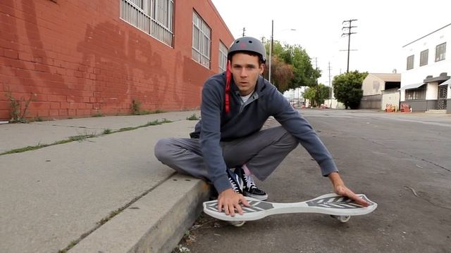 Как научиться прыгать на двухколёсном скейте Razor RipStik. Обучение трюкам на роллерсерфе. смотреть онлайн