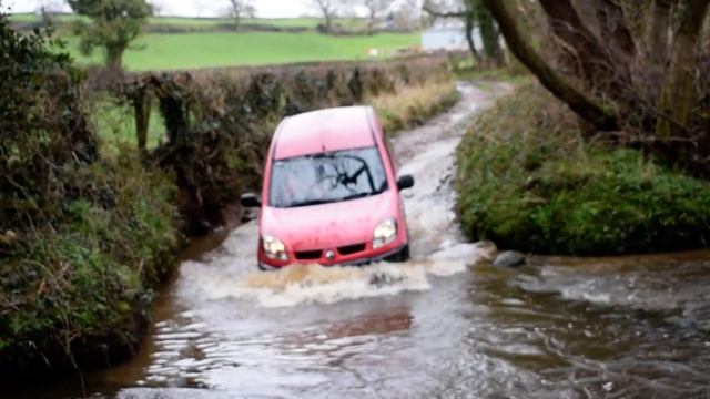 Kangoo Trekka 4x4 Crosses River By Galgate Stepping Stones!