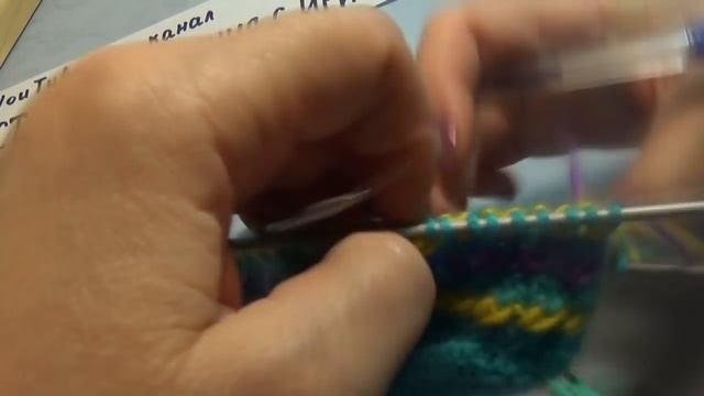 ТРЕХЦВЕТНЫЕ ПИНЕТКИ СПИЦАМИ БЕСШОВНЫЕ #243 смотреть онлайн