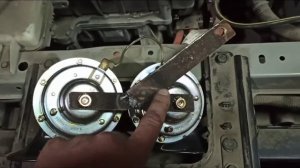 Ниссан Лиф (Nissan Leaf), замена  штатного сигнала, своими руками.