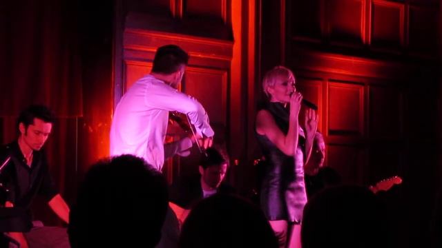 Ania Wyszkoni i Maciej Zakoscielny - W Calosc Ulozysz Mnie - Koncert Walentynkowy смотреть онлайн