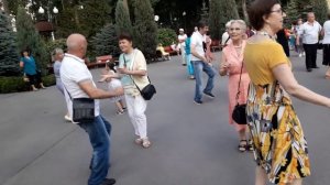 Цыганочка Аза!!!??Танцы в парке Горького!!! ??Харьков 2021