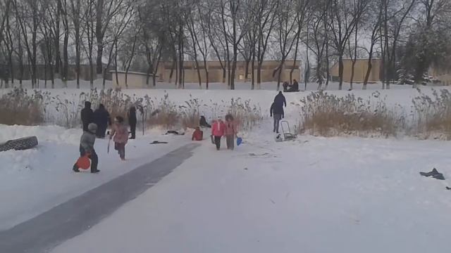 зима дети горка смиловичи 3 smilovihi winter смотреть онлайн