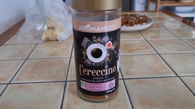 ФРАНЦУЗ ПРОБУЕТ РУССКИЕ СЛАДОСТИ ?