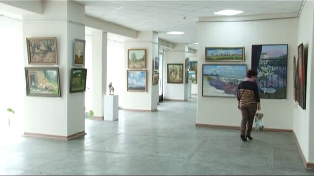 После ремонта начал свою работу выставочный зал на Ленина, 111 смотреть онлайн