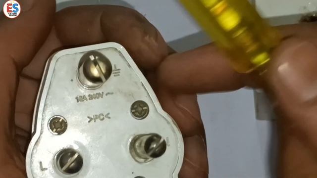 Socket और plug बार बार जलने की समस्या अब कभी नही होगी | socket और plug use करने का सही तरीक | part смотреть онлайн