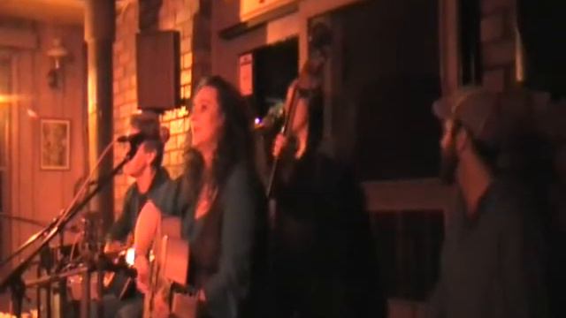 Bill Jackson & The Acoustic Orchestra - 'Eggs Over Easy' смотреть онлайн