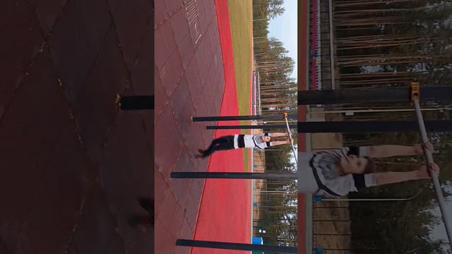 типо качки😆.Треним с Денисом,начало аккаунта.Строго не судите:) смотреть онлайн