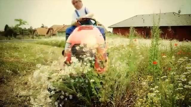 Мульчирование садовыми тракторами MasterYard CR1838 / ST2042 / ST2442 / ST24424W