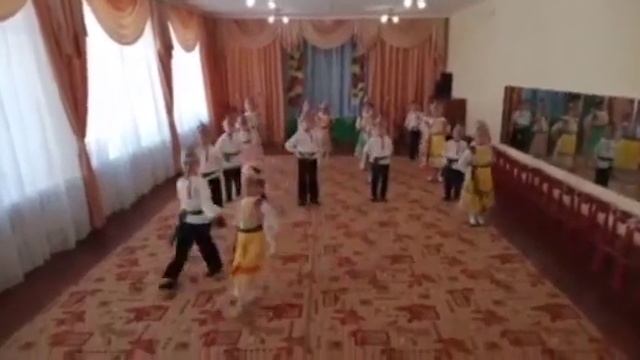 песня на горномарийском языке "Кыткы сӱӓн" (рус. Муравьиная свадьба) смотреть онлайн