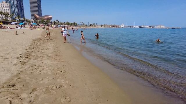 Beach Walk Spain - Amazing Barcelona Beach - Summer 2022