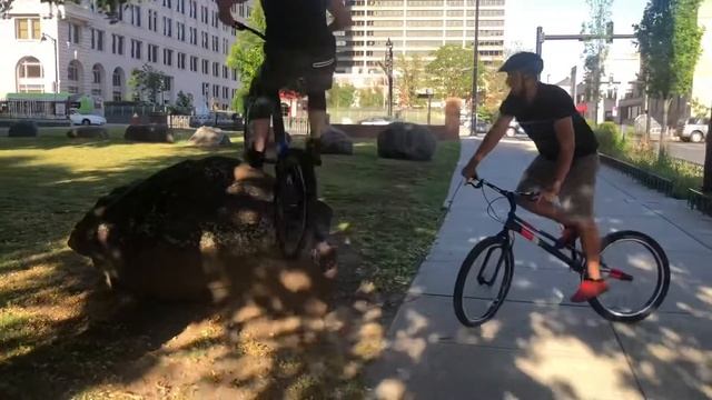 My first time riding a electric scooter |lattydesire смотреть онлайн
