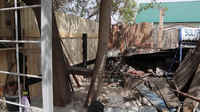 Доделал часть забора, приступил к изготовлению навеса для электротранспорта