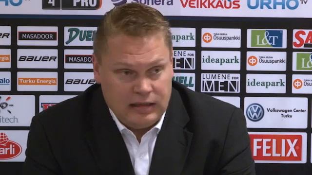 1.12.2011 Lehdistötilaisuus: TPS - Kärpät смотреть онлайн