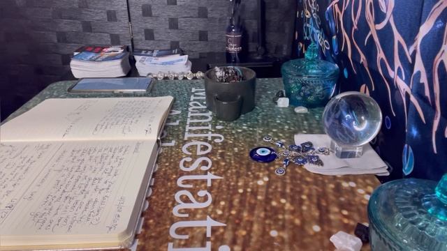 Urgent Collective Channeled Reading: Someone needs to hear this message from your loved one. смотреть онлайн