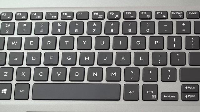 Dell Inspiron 13 5379 (Intel 8th Gen) Review смотреть онлайн