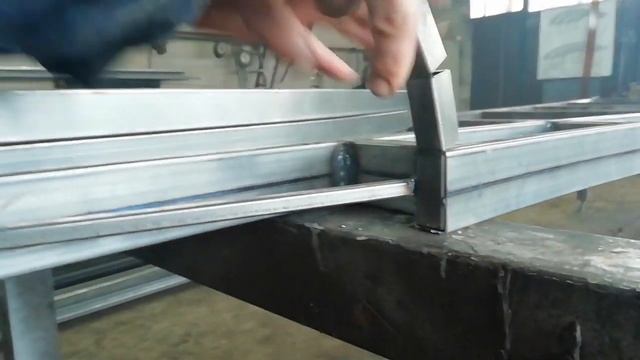 Делаем козырек с ограждением