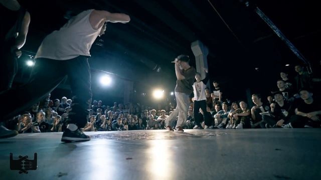 Cheerito x Gipsy vs Milky Rock x Groovy John | 1/4 Breaking | Combonation 7 смотреть онлайн