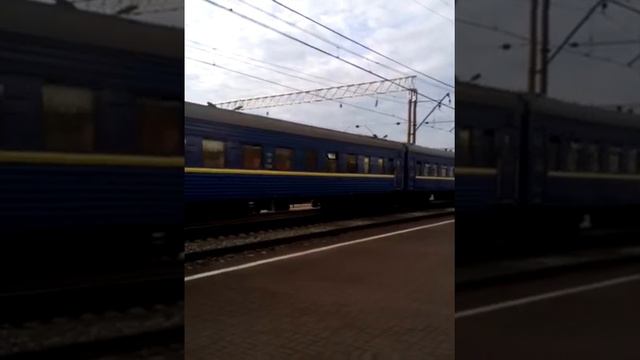 Прибытие ЧС7-096 с поездом 73. смотреть онлайн