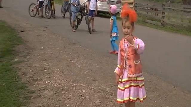 по улицам с песней смотреть онлайн