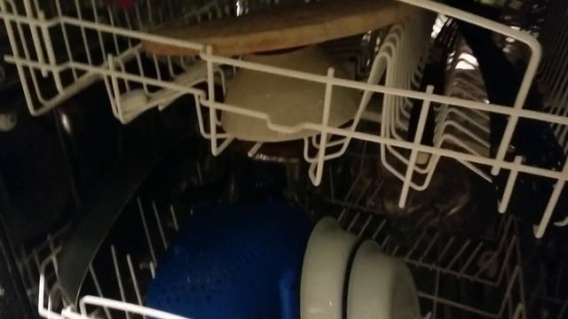 Indesit dishwasher - stack and turn on tutorial смотреть онлайн
