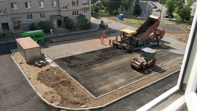 Укладка асфальта. 5 часов за 2 минуты смотреть онлайн