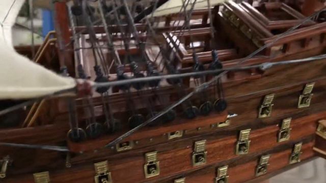 ROYAL LOUIS - Handicraft Old Ship Model смотреть онлайн