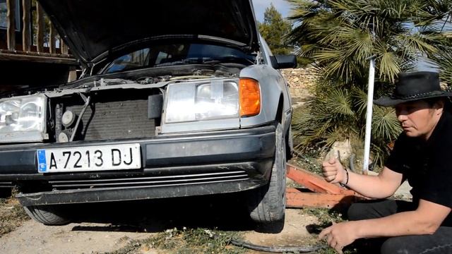Mercedes Benz W124 - How to remove, replace the front bumper DIY tutorial S124 T124 смотреть онлайн