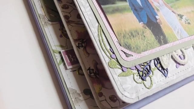 Оформленный свадебный альбом из коллекции “Tender Orchid” от Fabrika Decoru. смотреть онлайн